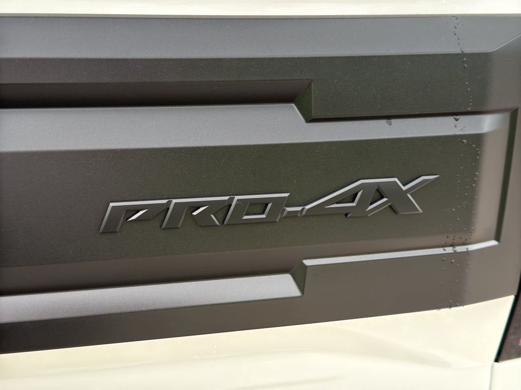 2026 Nissan Frontier Crew Cab 4x4 PRO-4X