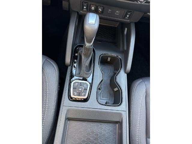 2027 Nissan Frontier Crew Cab 4x4 SV