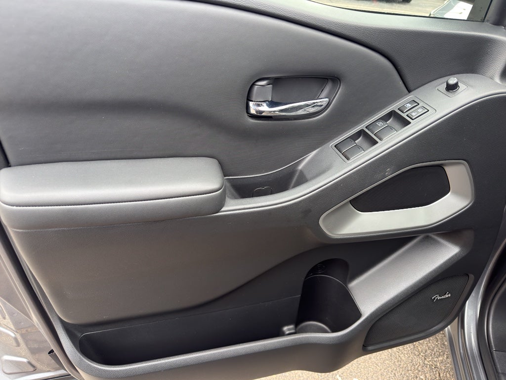 2023 Nissan Frontier Crew Cab 4x4 SV Auto *Ltd Avail*