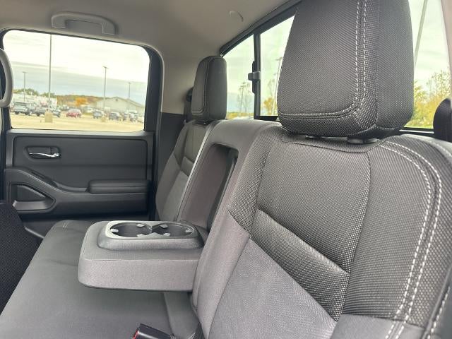 2023 Nissan Frontier Crew Cab 4x4 SV Auto