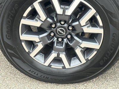 2023 Nissan Frontier Crew Cab 4x4 SV Auto