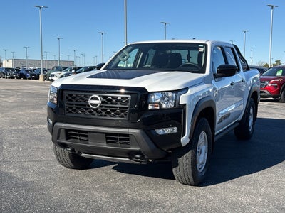 2024 Nissan Frontier Crew Cab 4x4 SV