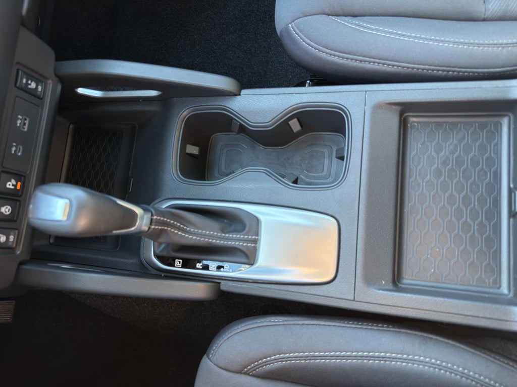 2024 Nissan Frontier Crew Cab 4x4 SV