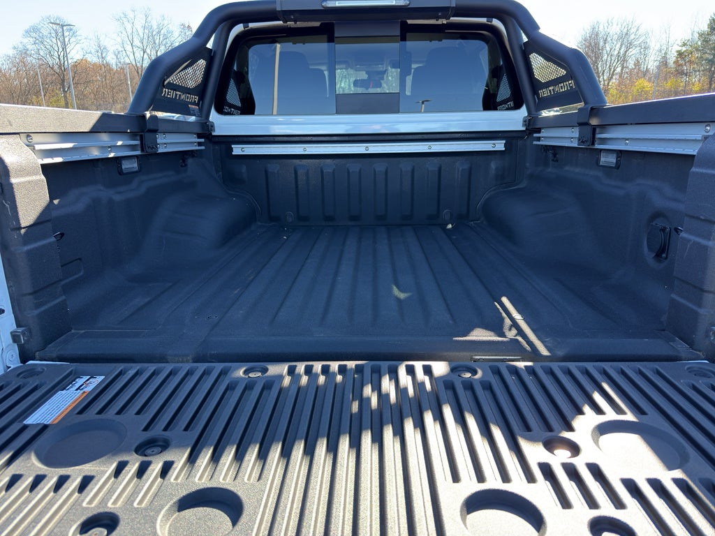 2024 Nissan Frontier Crew Cab 4x4 SV