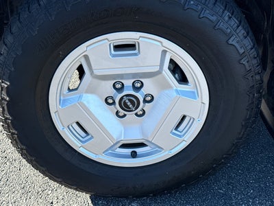 2024 Nissan Frontier Crew Cab 4x4 SV