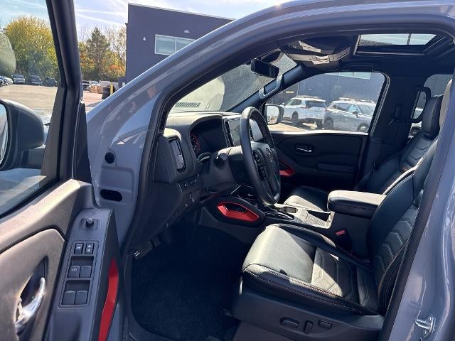 2025 Nissan Frontier Crew Cab 4x4 PRO-4X