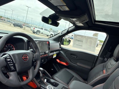 2027 Nissan Frontier Crew Cab 4x4 PRO-4X