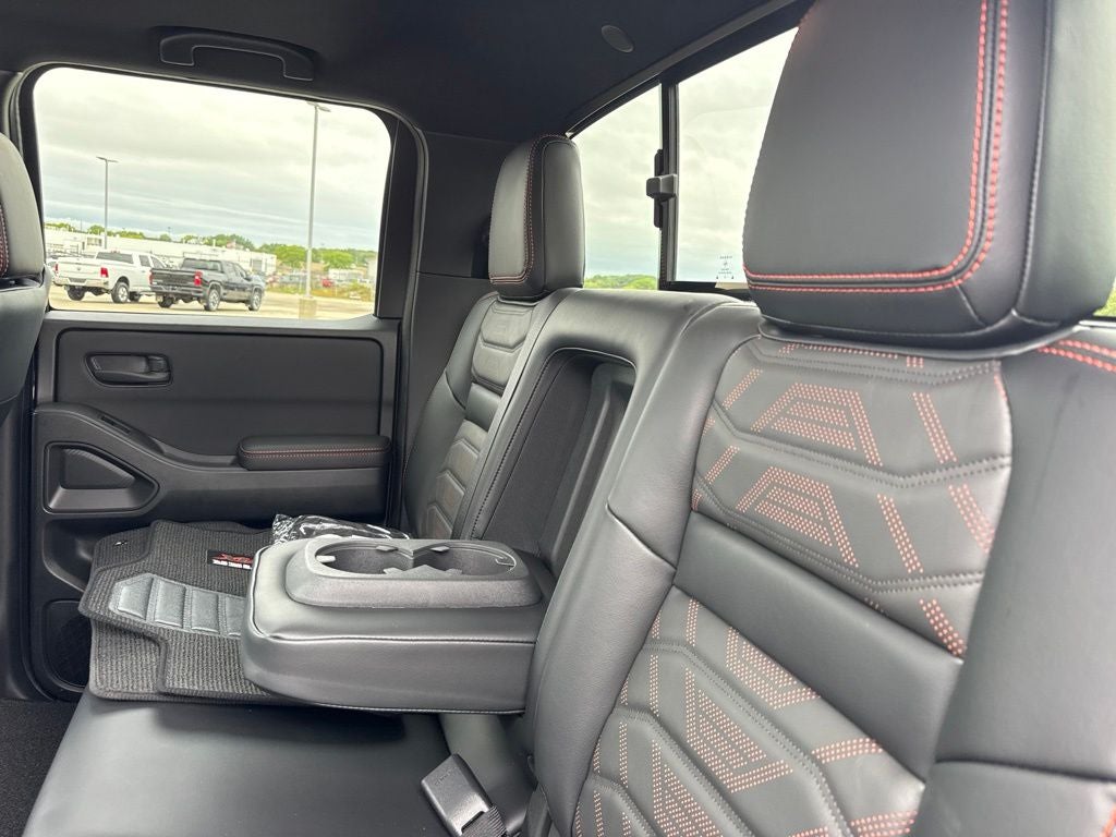 2027 Nissan Frontier Crew Cab 4x4 PRO-4X