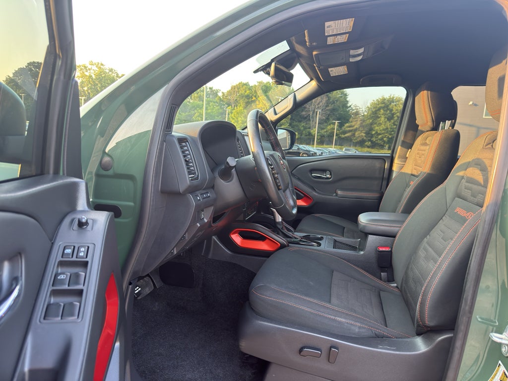 2022 Nissan Frontier Crew Cab 4x4 PRO-4X Auto