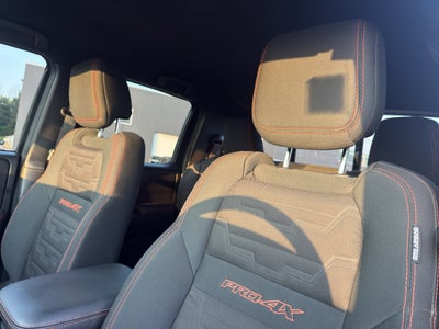 2022 Nissan Frontier Crew Cab 4x4 PRO-4X Auto
