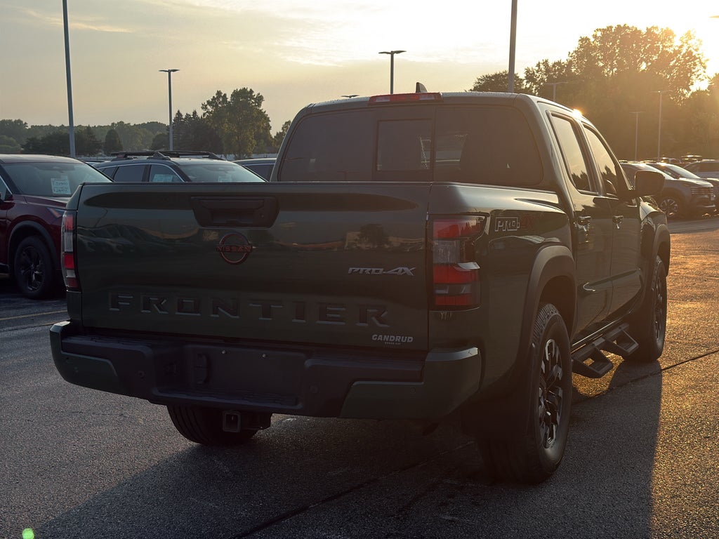2022 Nissan Frontier Crew Cab 4x4 PRO-4X Auto