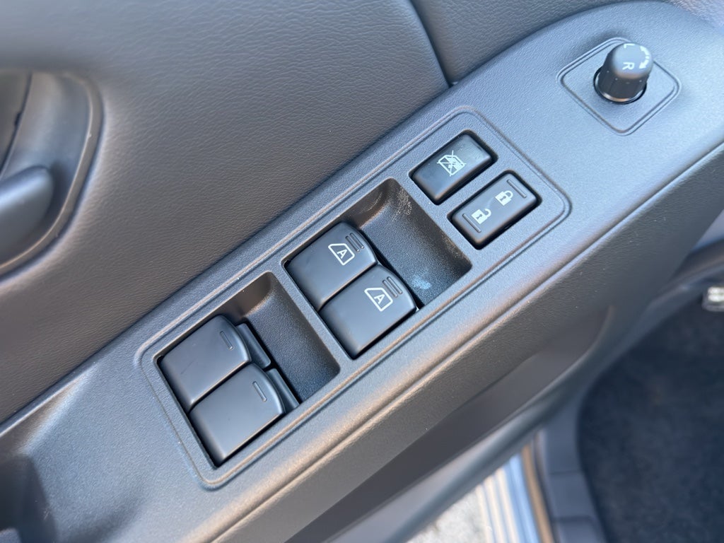 2026 Nissan Frontier Crew Cab 4x4 SV