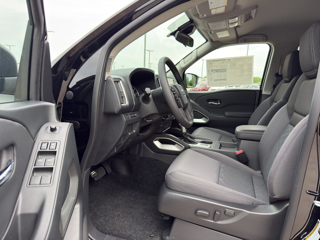 2026 Nissan Frontier Crew Cab 4x4 SV