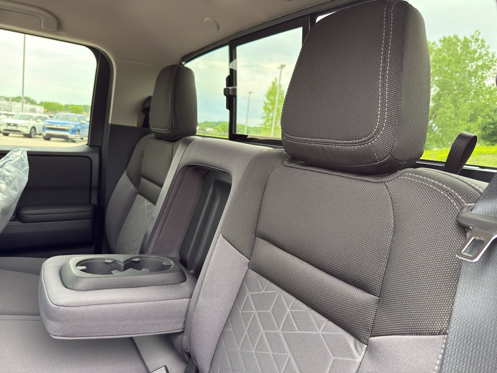 2026 Nissan Frontier Crew Cab 4x4 SV
