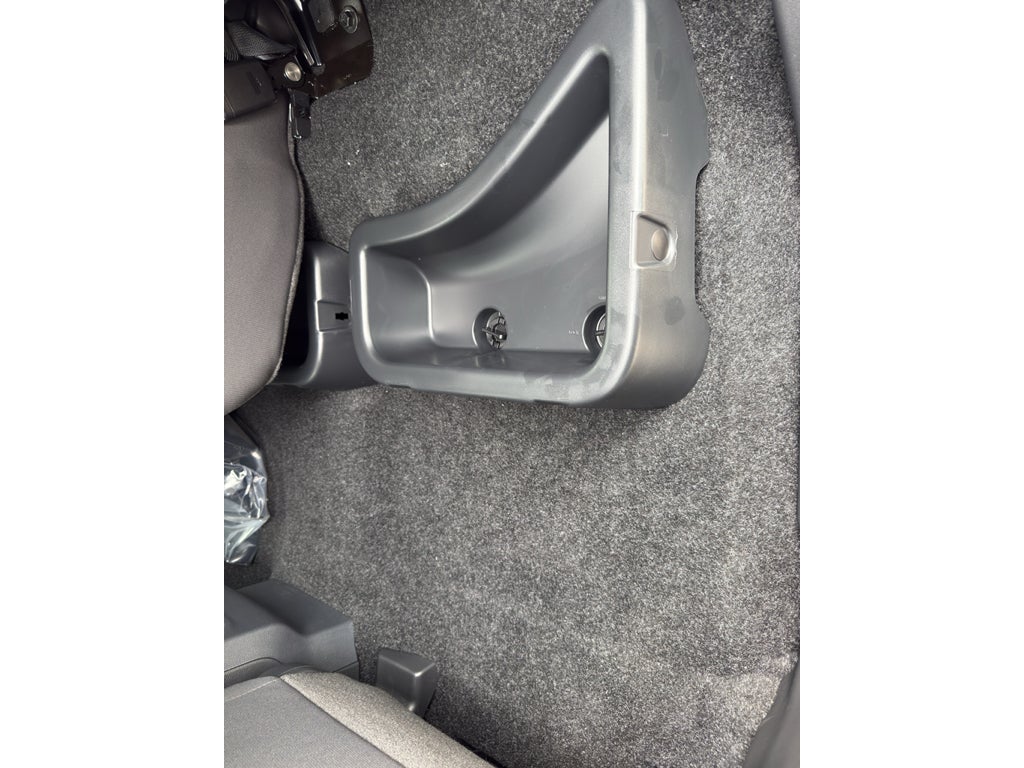 2026 Nissan Frontier Crew Cab 4x4 SV