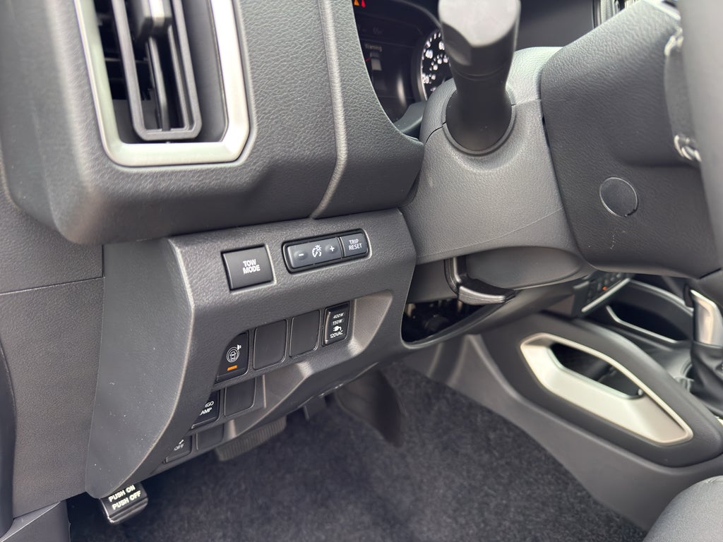 2026 Nissan Frontier Crew Cab 4x4 SV