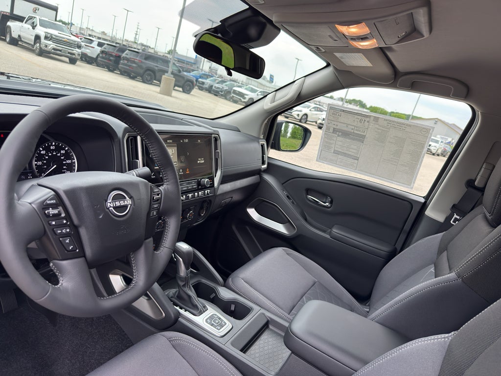 2026 Nissan Frontier Crew Cab 4x4 SV