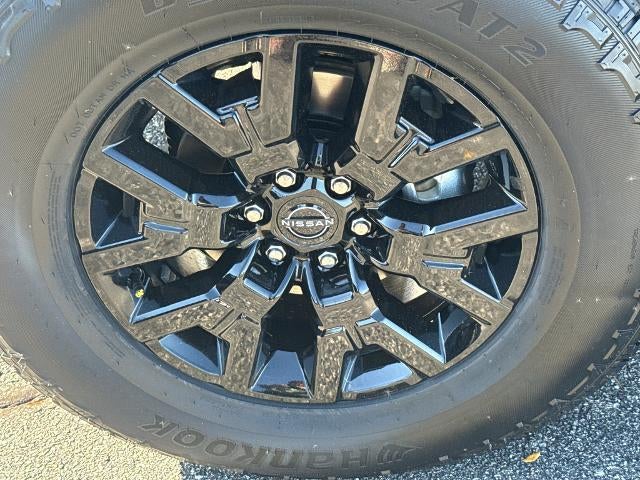 2027 Nissan Frontier Crew Cab 4x4 SV