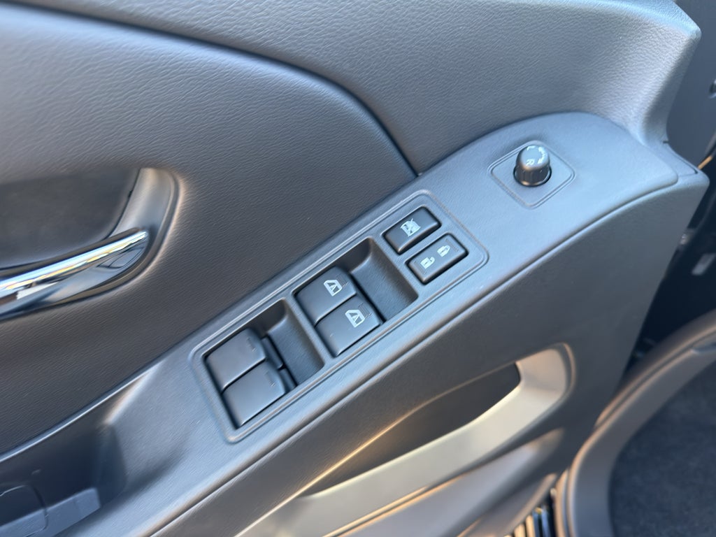 2026 Nissan Frontier Crew Cab 4x4 SV