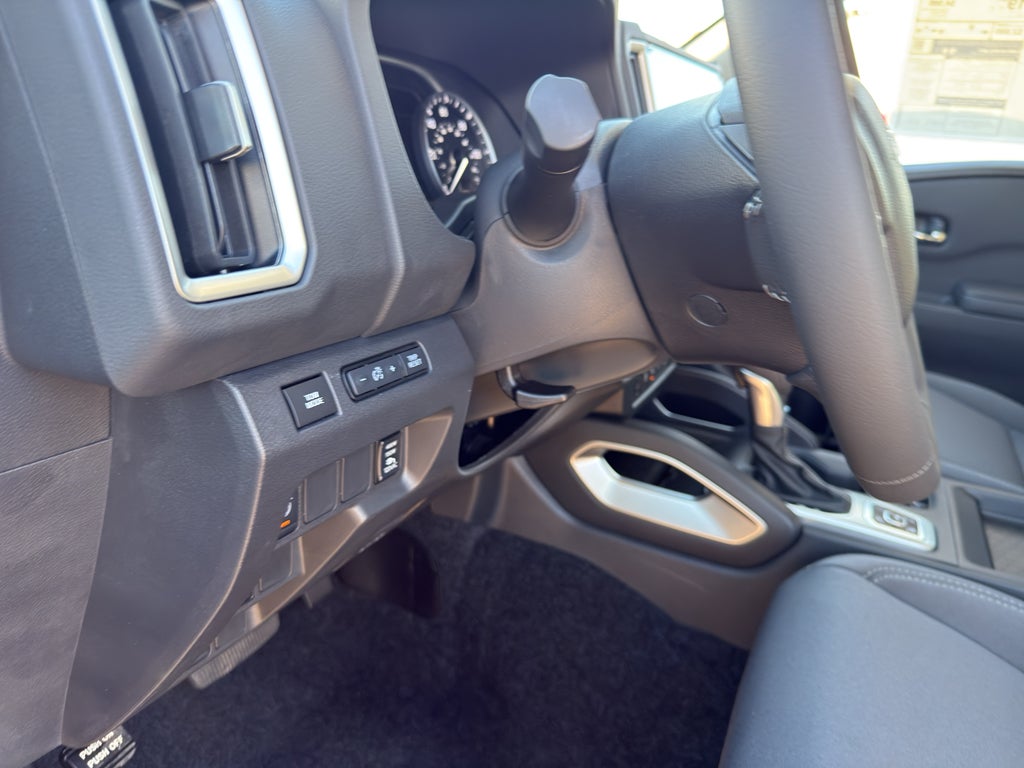 2026 Nissan Frontier Crew Cab 4x4 SV