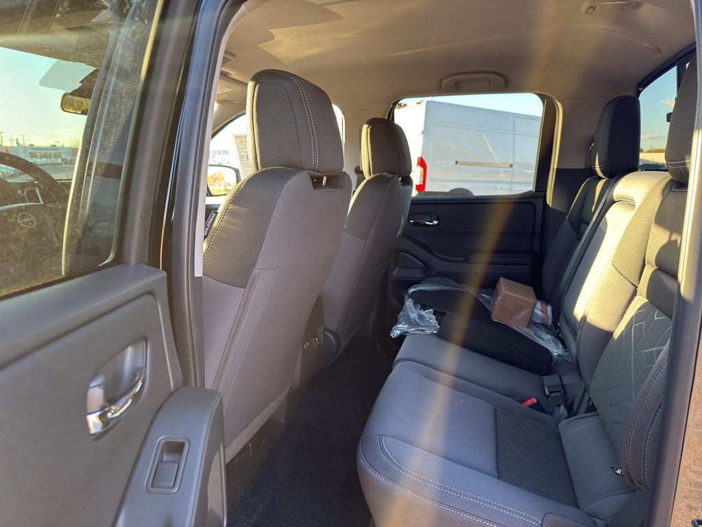 2026 Nissan Frontier Crew Cab 4x4 SV