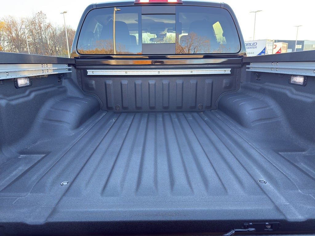 2026 Nissan Frontier Crew Cab 4x4 SV