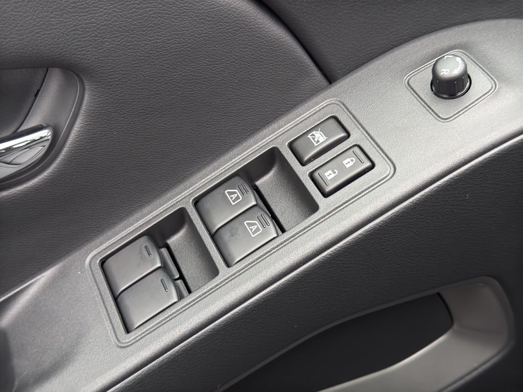 2026 Nissan Frontier Crew Cab 4x4 SV