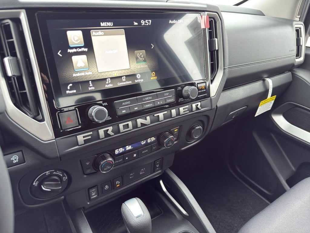 2026 Nissan Frontier Crew Cab 4x4 SV