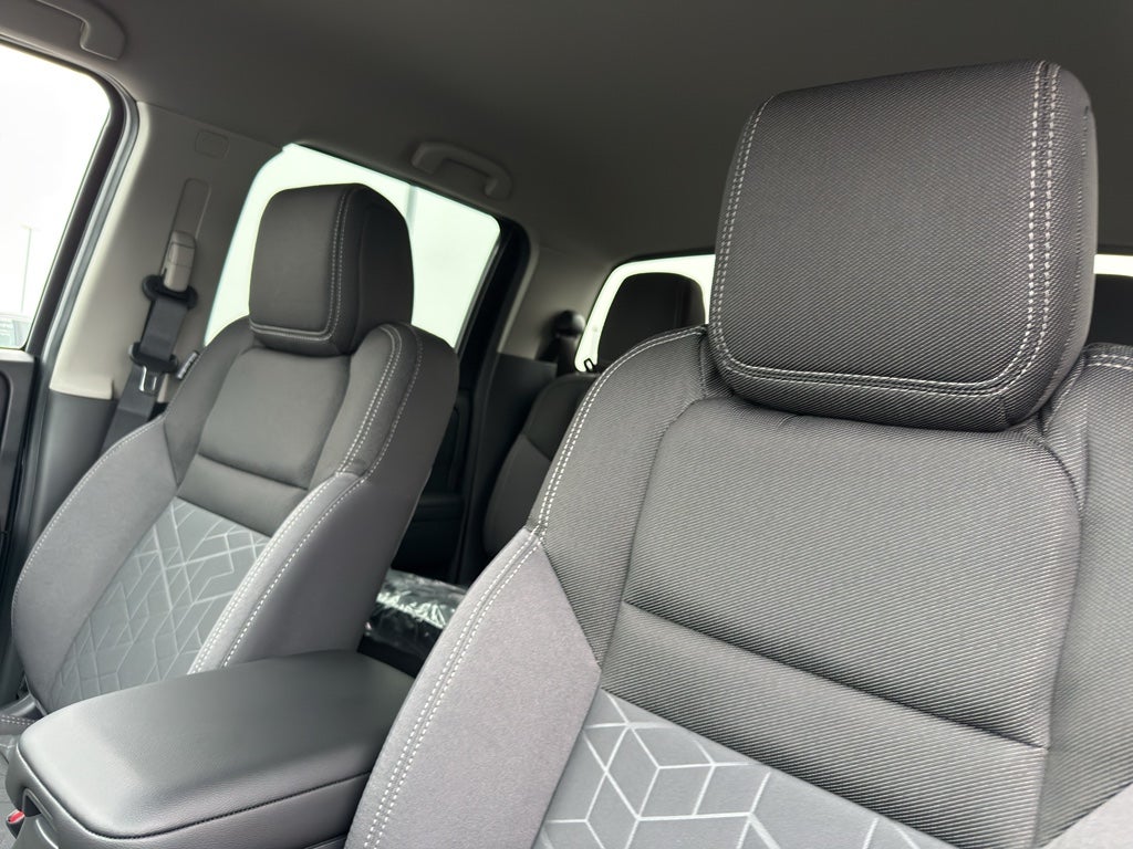 2026 Nissan Frontier Crew Cab 4x4 SV