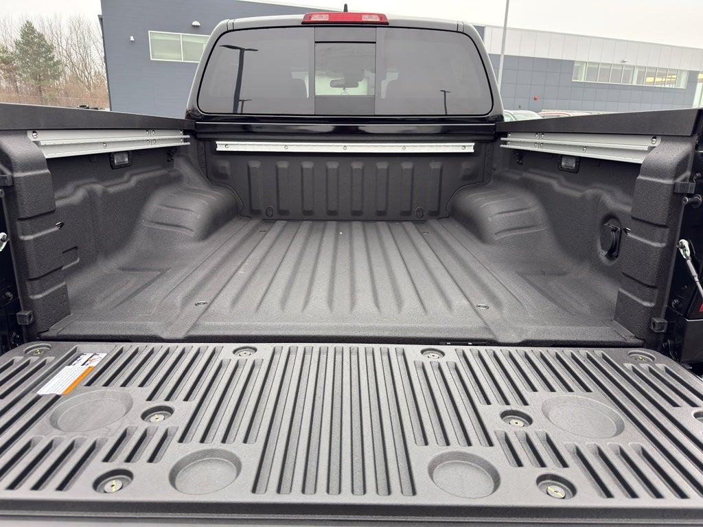 2026 Nissan Frontier Crew Cab 4x4 SV