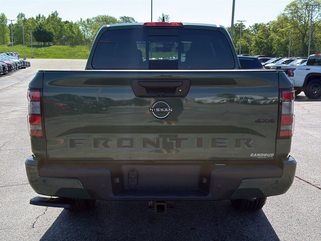 2026 Nissan Frontier Crew Cab 4x4 SV