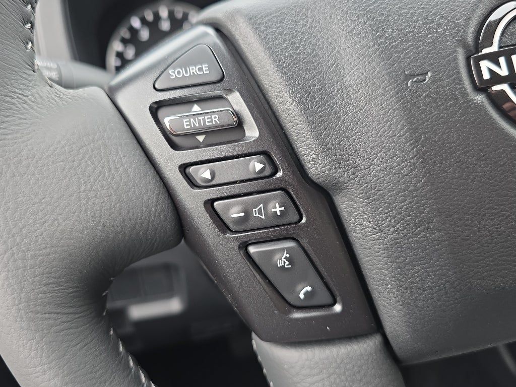 2026 Nissan Frontier Crew Cab 4x4 SV