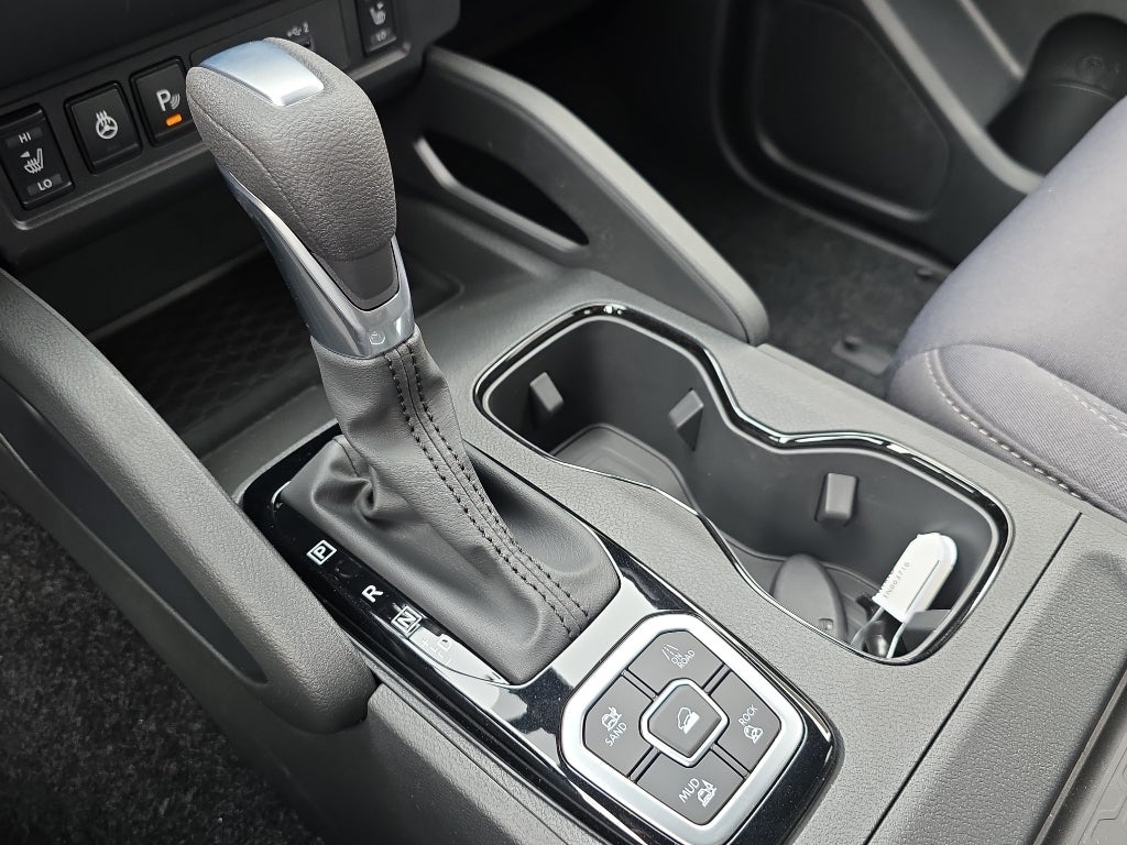 2026 Nissan Frontier Crew Cab 4x4 SV