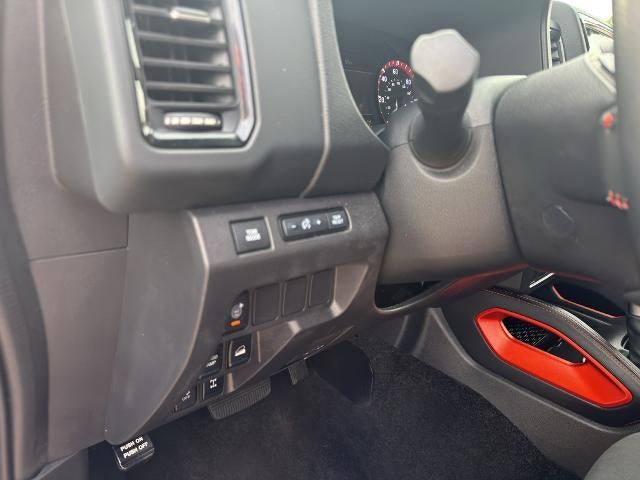 2023 Nissan Frontier Crew Cab 4x4 PRO-4X Auto
