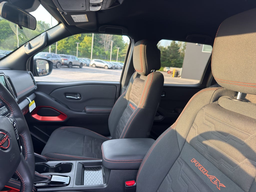2023 Nissan Frontier Crew Cab 4x4 PRO-4X Auto