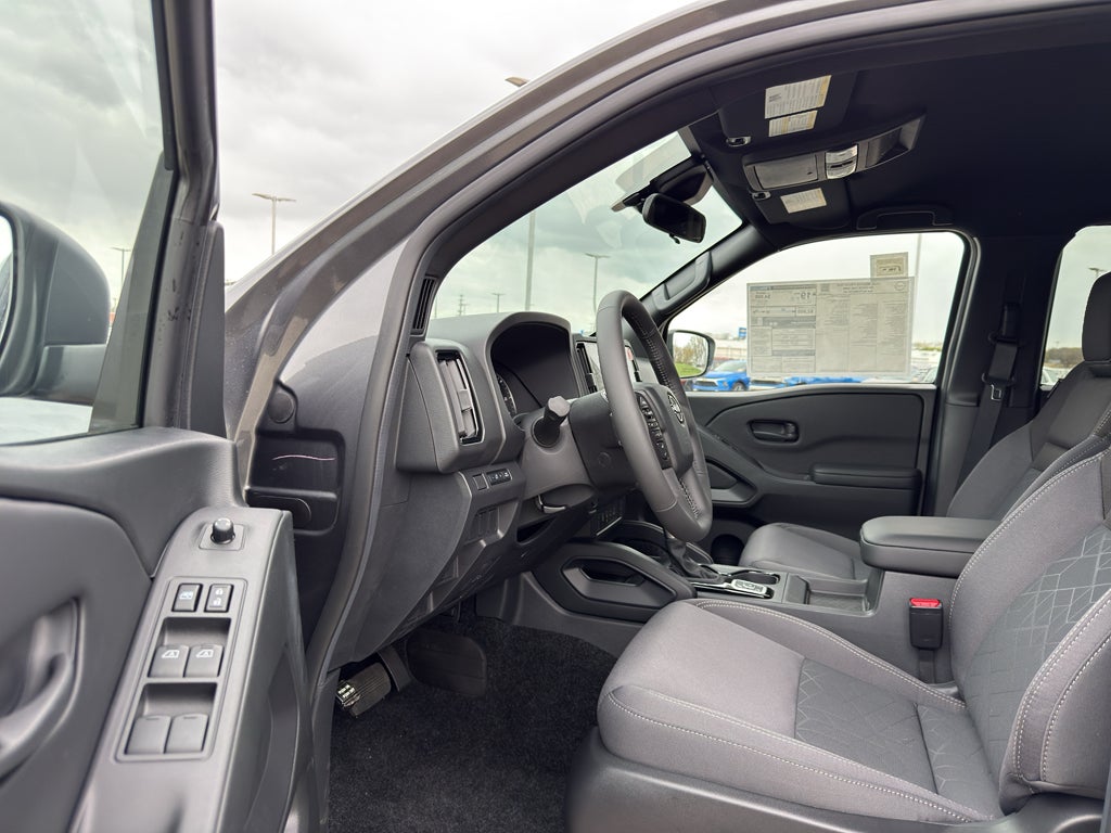 2026 Nissan Frontier Crew Cab 4x4 SV