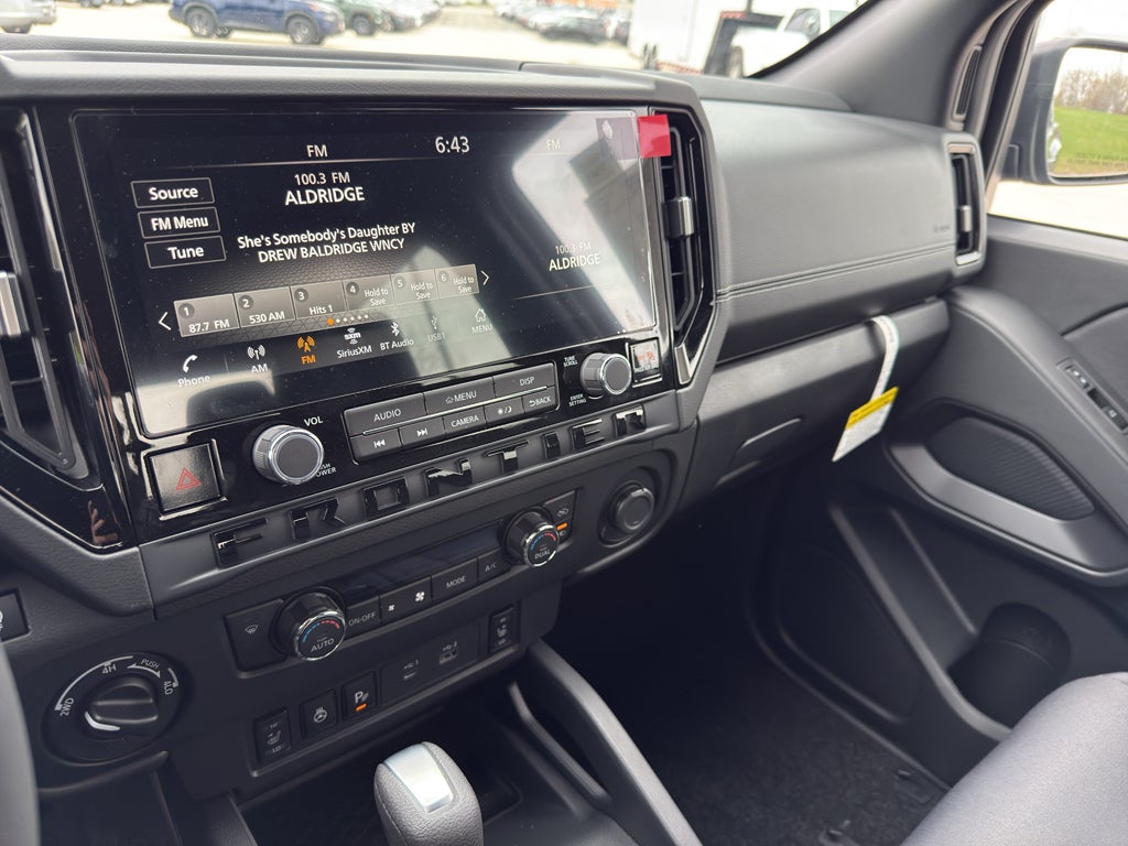 2026 Nissan Frontier Crew Cab 4x4 SV