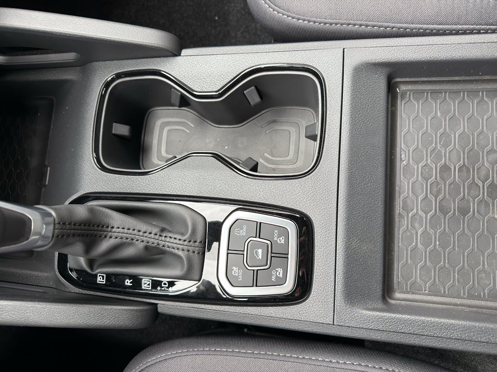2026 Nissan Frontier Crew Cab 4x4 SV