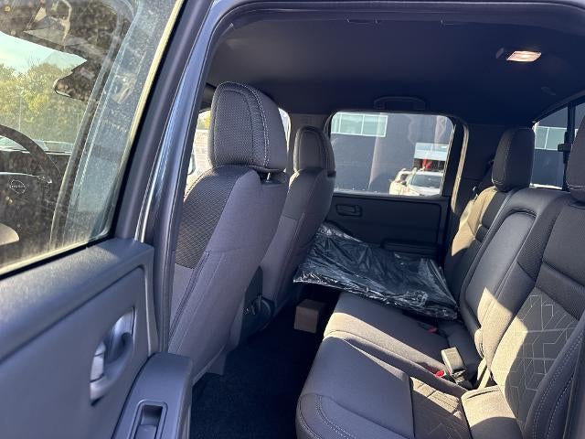 2027 Nissan Frontier Crew Cab 4x4 SV