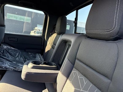 2027 Nissan Frontier Crew Cab 4x4 SV