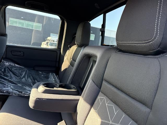 2027 Nissan Frontier Crew Cab 4x4 SV
