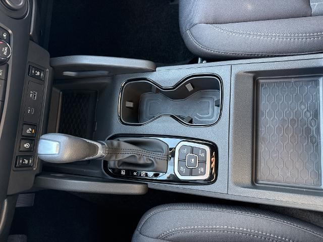 2027 Nissan Frontier Crew Cab 4x4 SV