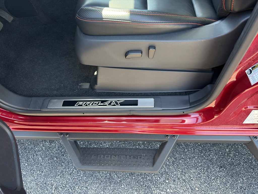 2023 Nissan Frontier Crew Cab 4x4 PRO-4X Auto