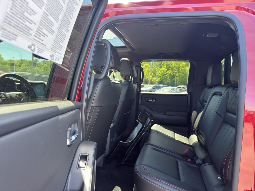 2023 Nissan Frontier Crew Cab 4x4 PRO-4X Auto
