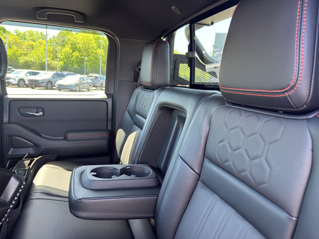 2023 Nissan Frontier Crew Cab 4x4 PRO-4X Auto