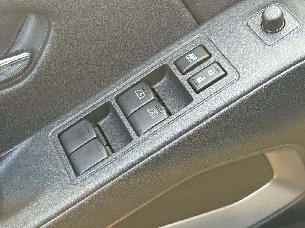 2026 Nissan Frontier Crew Cab 4x4 SV