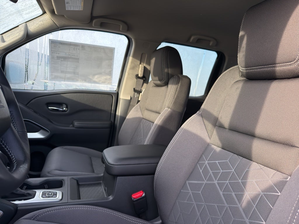 2026 Nissan Frontier Crew Cab 4x4 SV