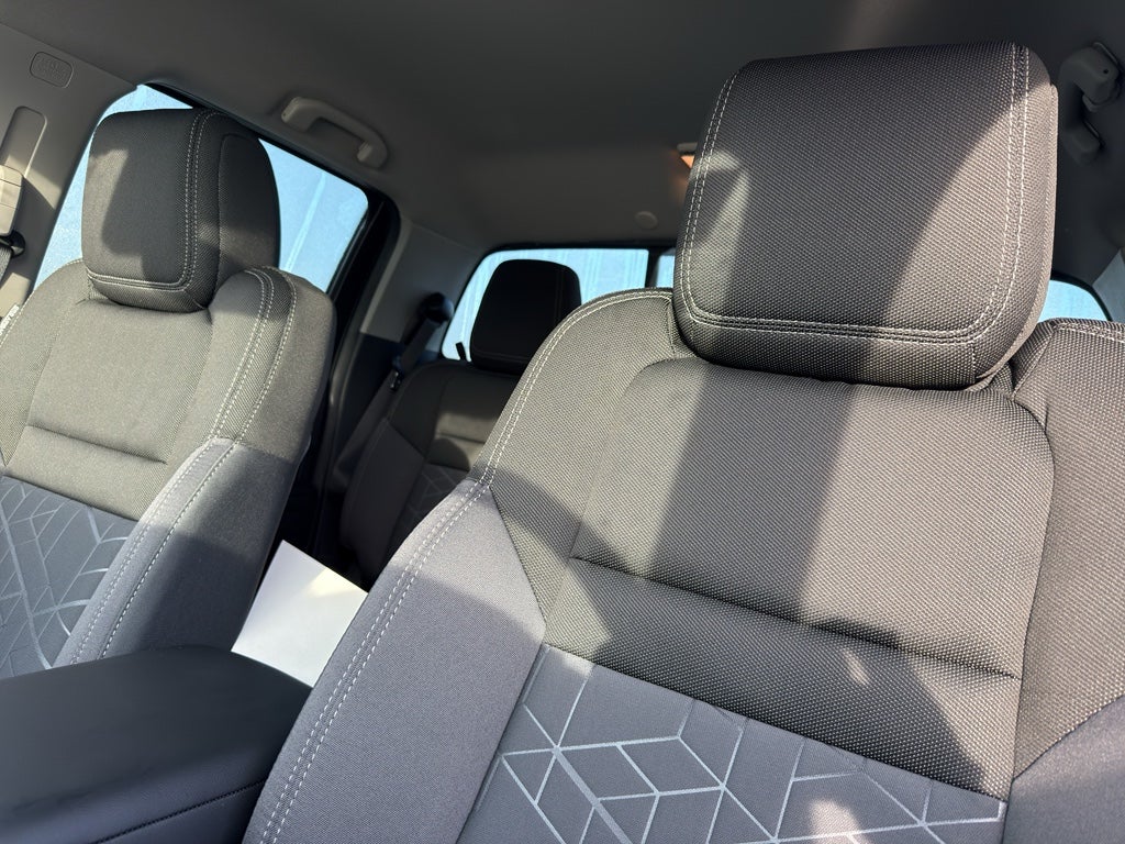 2026 Nissan Frontier Crew Cab 4x4 SV