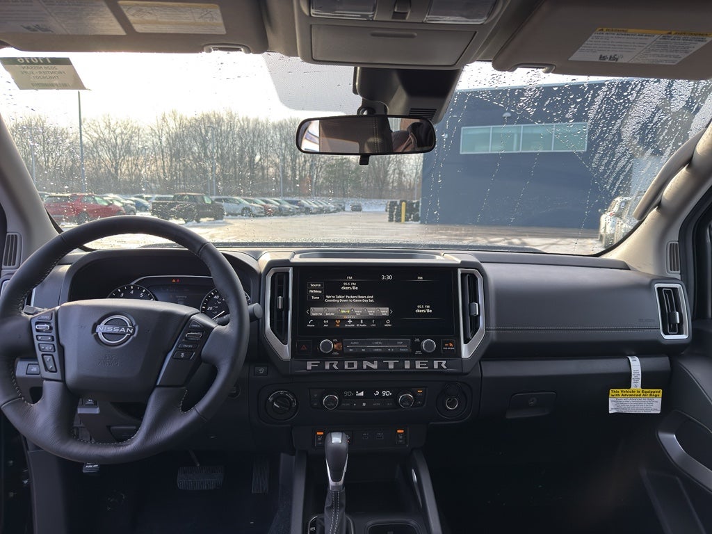 2026 Nissan Frontier Crew Cab 4x4 SV