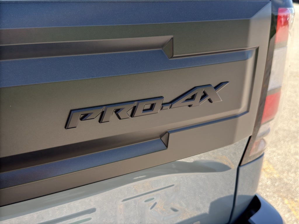 2026 Nissan Frontier Crew Cab 4x4 PRO-4X